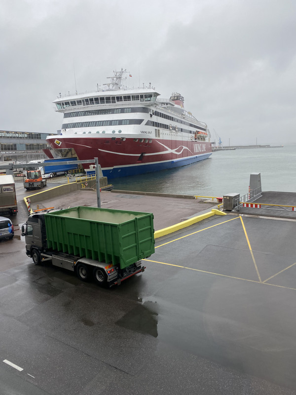 520260B9-61D3-4A08-BBF0-6BDE9ADC1F66