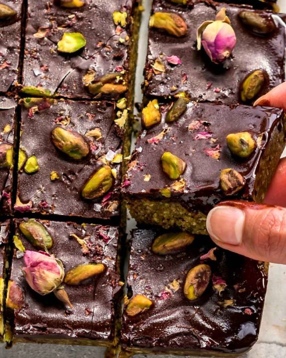 How Can Pistachio Chocolate Bars Be Made