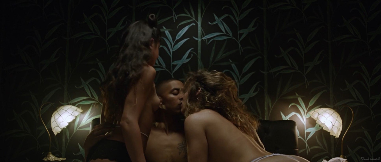 Last Night in Paris (2016) - HD1080p - Ava de La