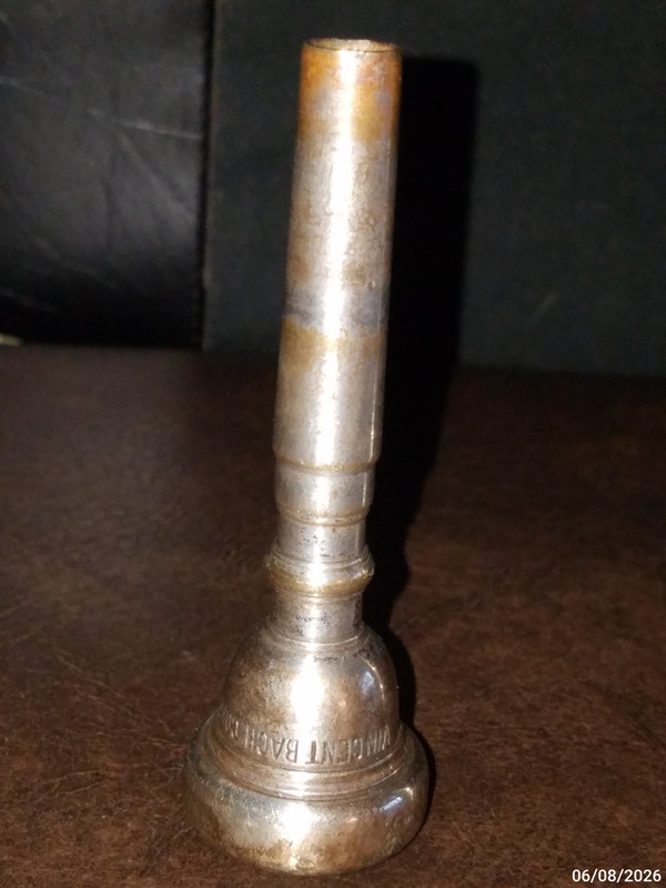ITEM 10 BACH MV 7DW TRUMPET MPC (3)