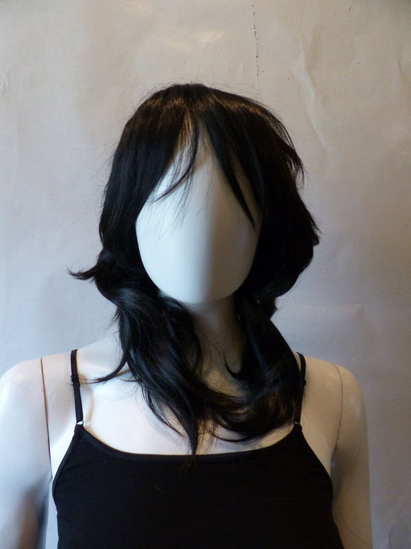 WIGS JWL-C2018 18" BLACK WAVY HAIR WIG W/ BANGS