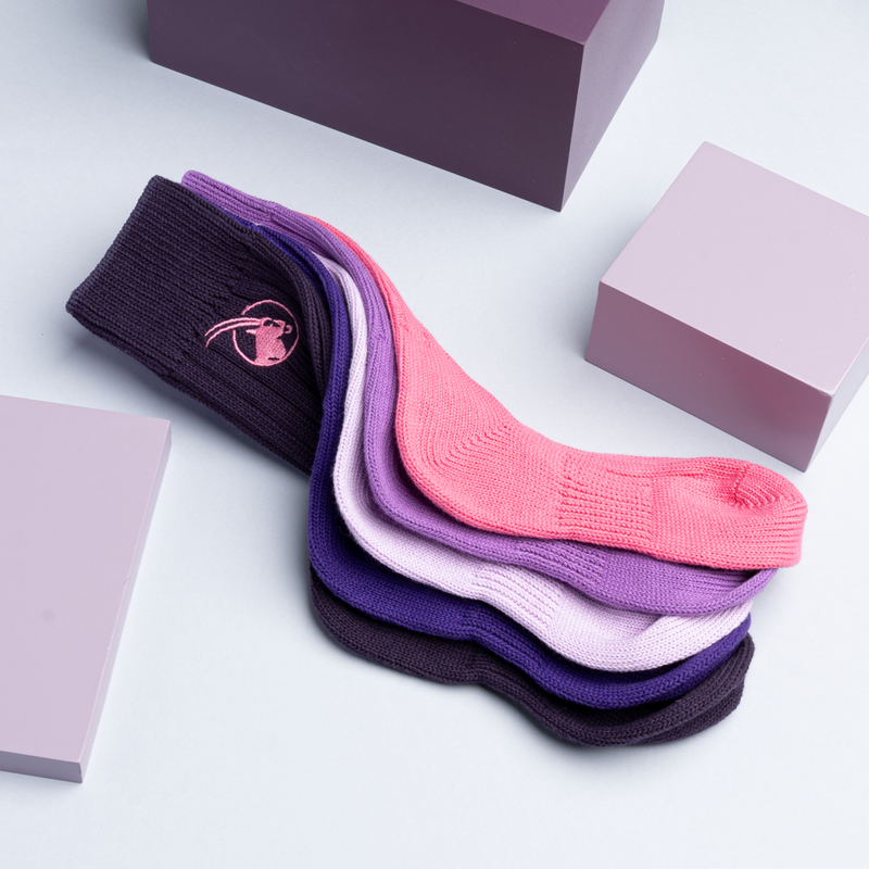 جوارب ملونة