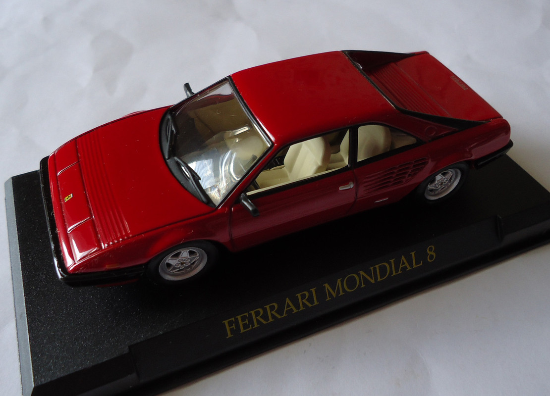 Ferrari-Mondial 8