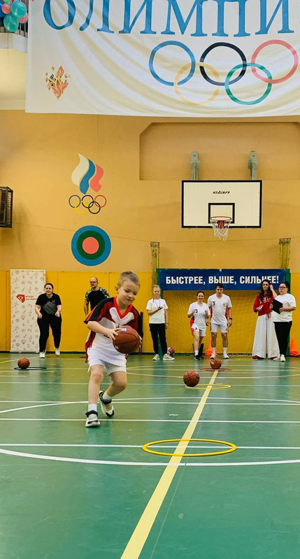 photo 5456256780338924347 y