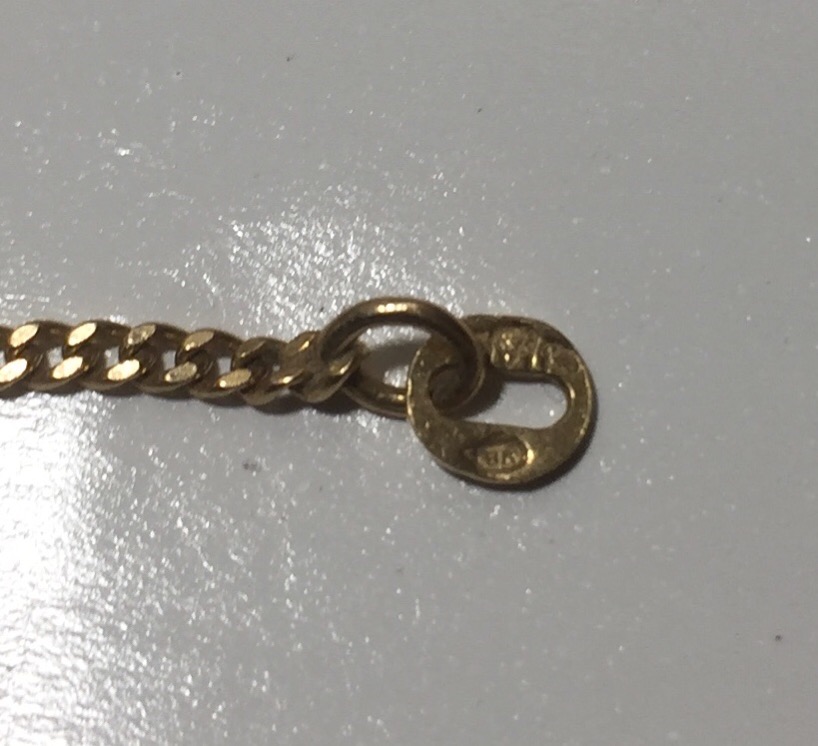 EFB8E900-DD92-416A-9643-18BA87290556