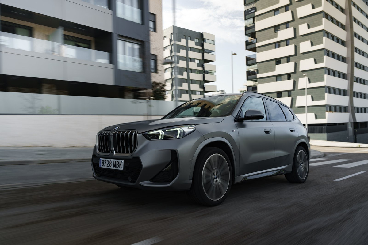 P90485095_highRes_bmw-x1-national-pres