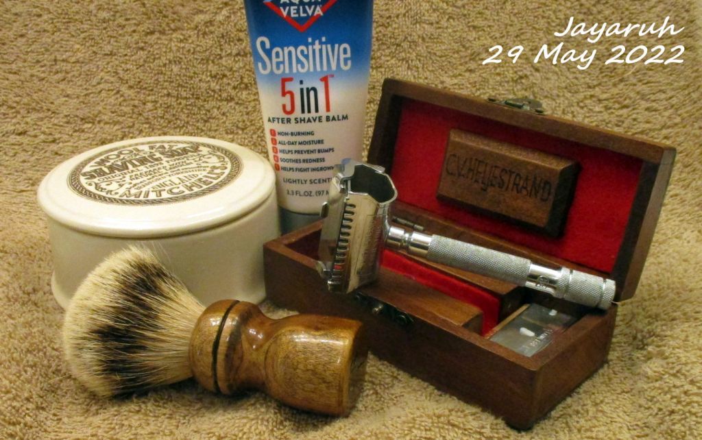 [Image: sos220529.jpg]