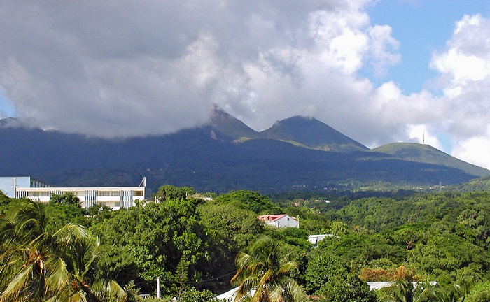 Gunung berapi La Soufriere, St Vincent, Karibia.
