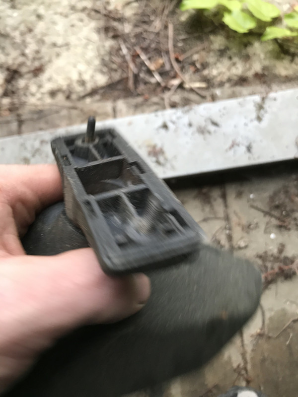 9881CAFB-3F54-4B65-A1B5-CBD486974636