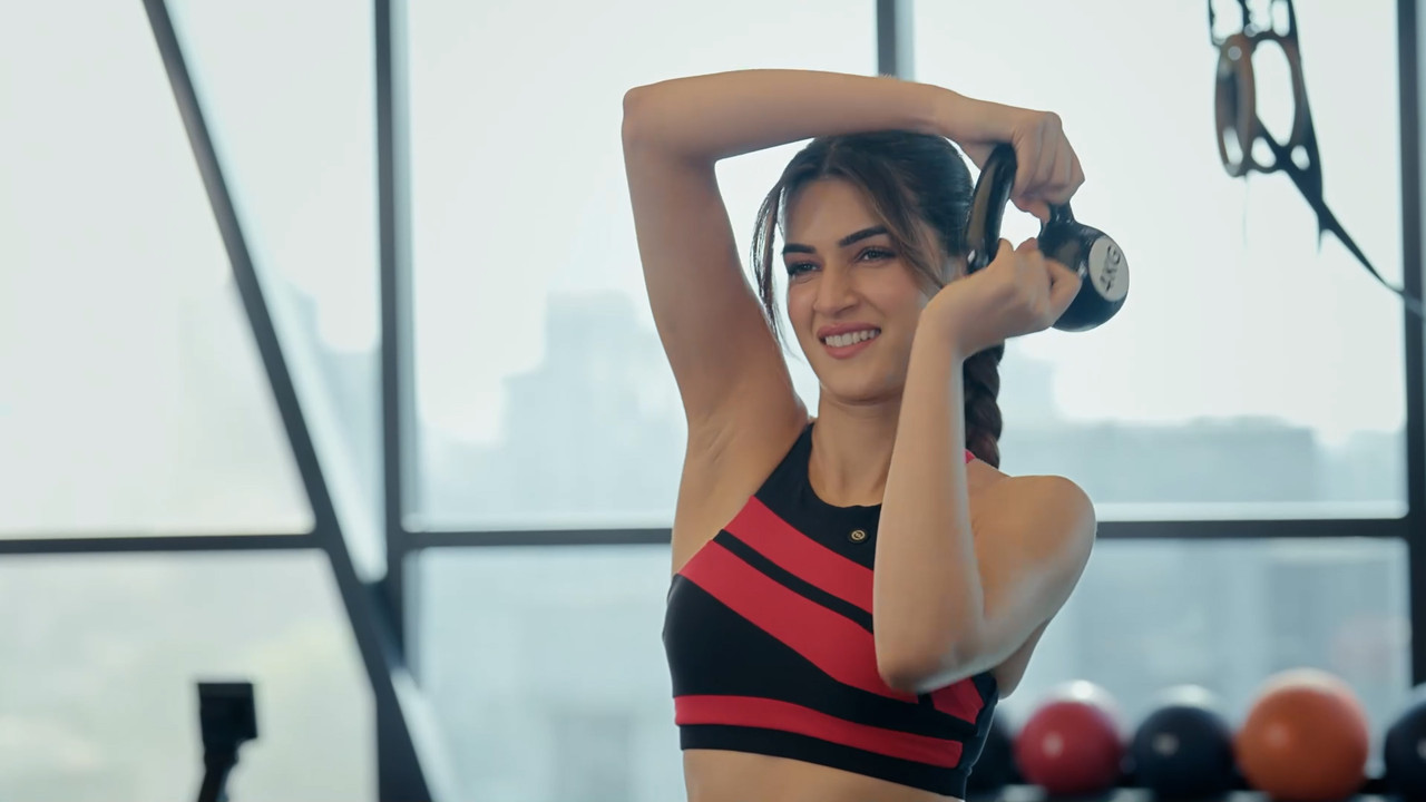 [Image: Fit-With-Sophie-Kriti-00-09-54-01-Still011.jpg]