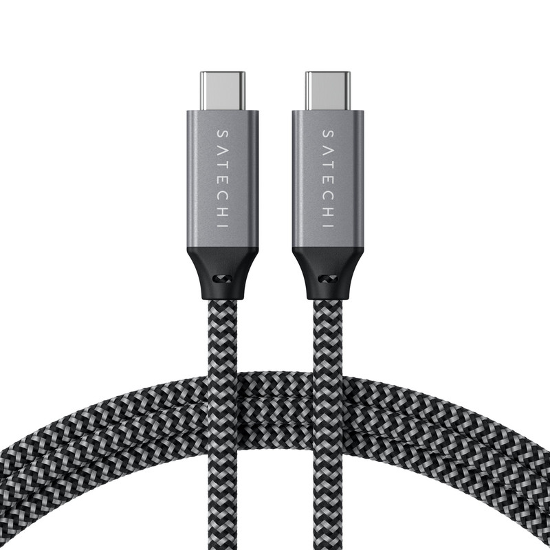 Cable Satechi USB4 conectado a una laptop y a un disco externo de alta velocidad.