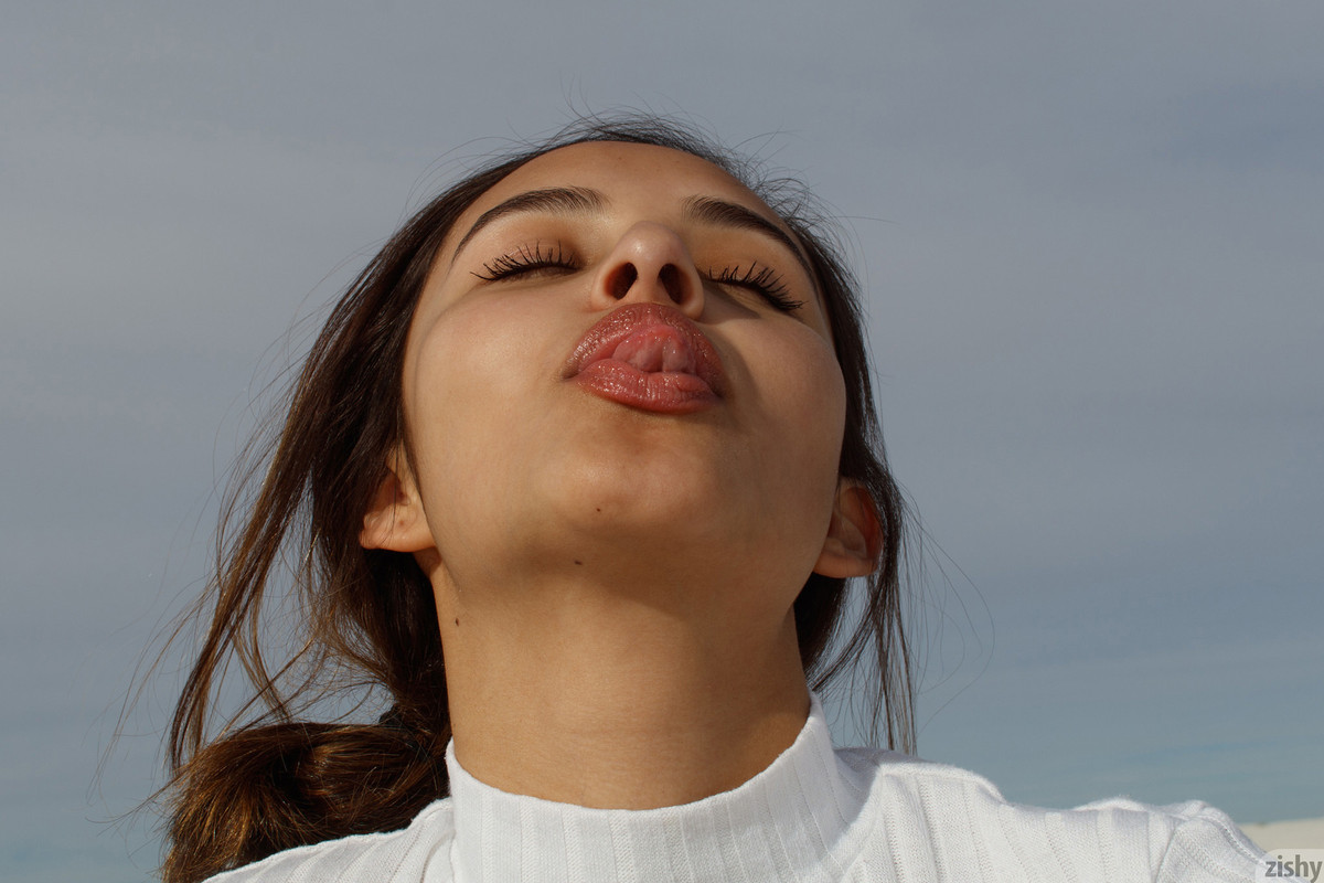 full_026_0768091437105737