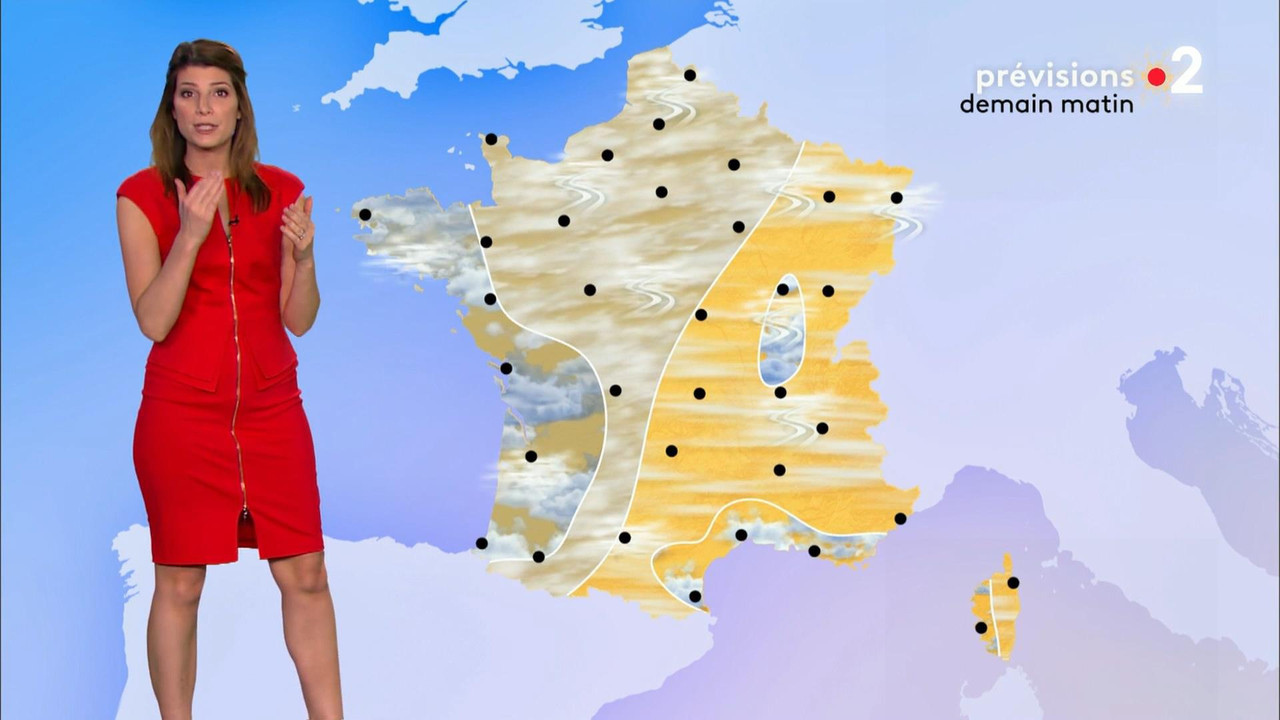 Chloé Nabédian 261218.mp4_snapshot_01.05_[2018.12.26_20.05.35]