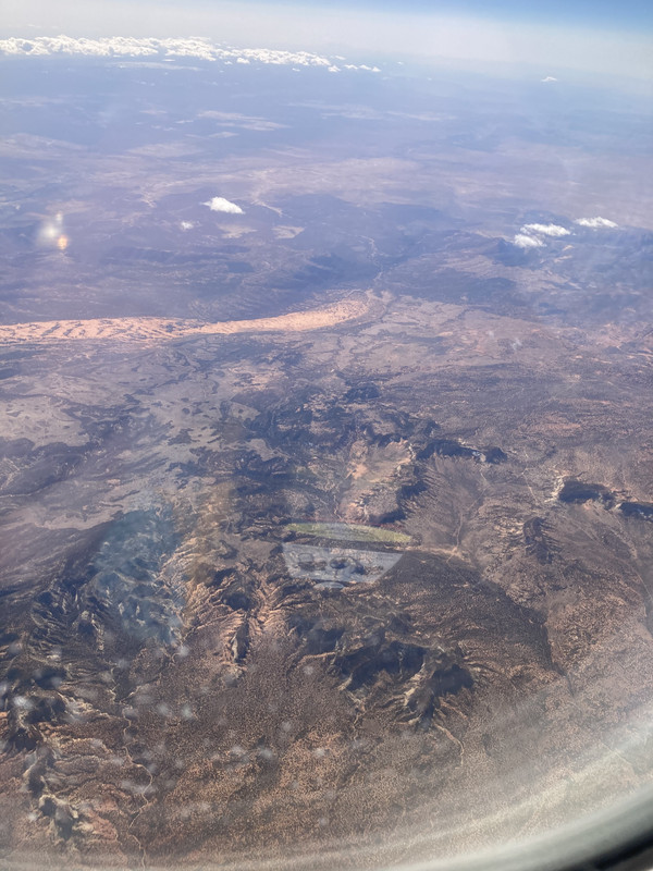 CCBDC470-5E61-46D0-81AF-9530199FDD85