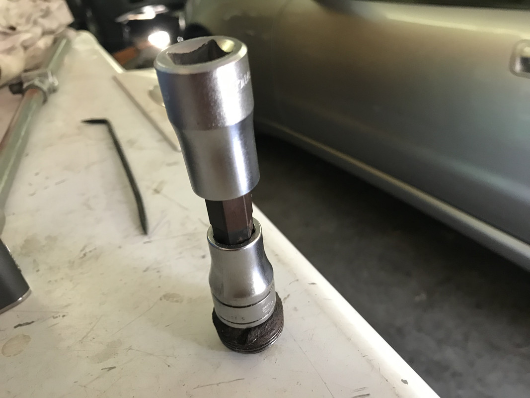 3E9B9BD0-2804-477C-B113-2D54B5957A66