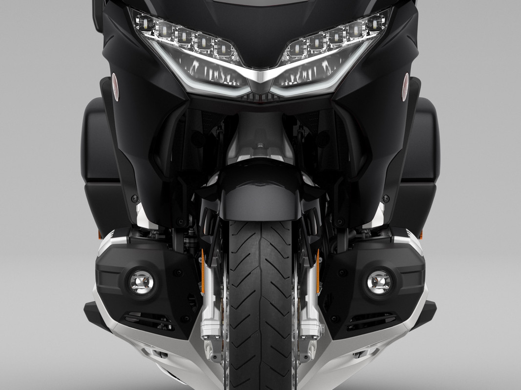 413838_23YM_HONDA_GOLD_WING_TOUR