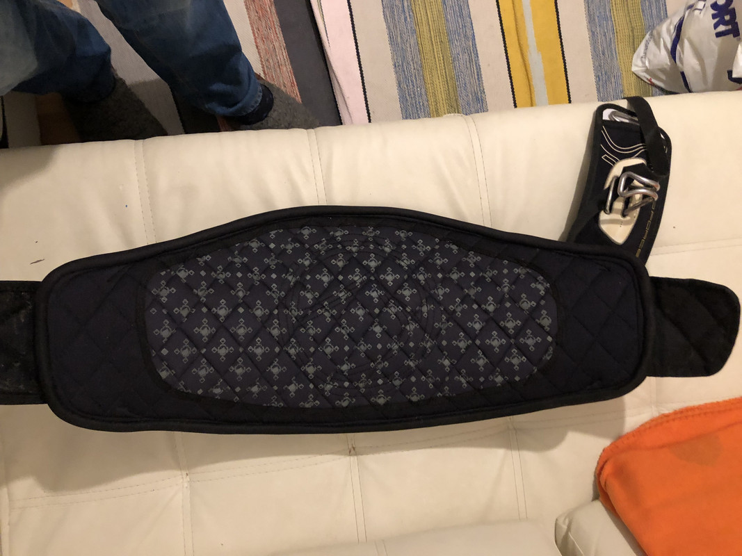 28AE70D3-F638-4ABB-ABED-07ACE7C87554