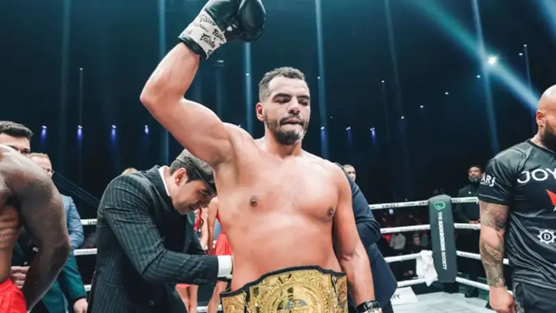 Тарик Хбабез даде семинар в Казабланка пред на 3000 фенове