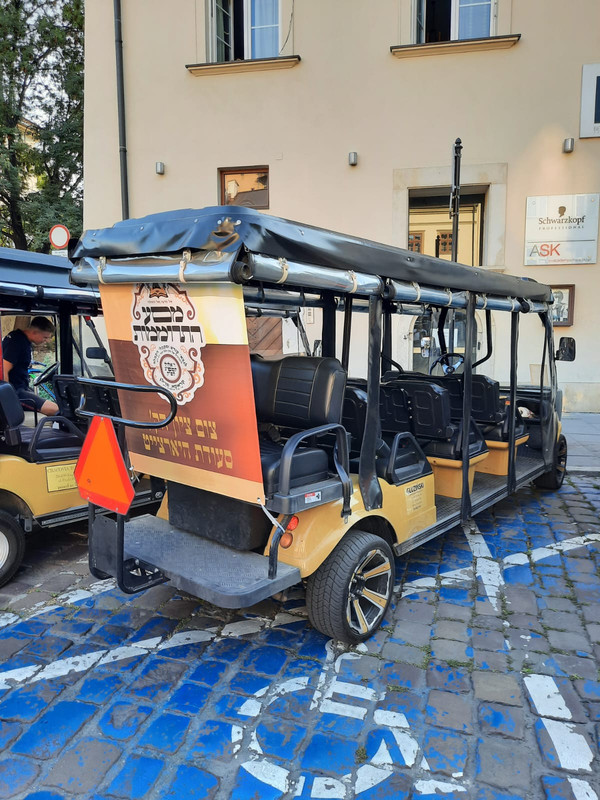 CA6EEBBF-C2AB-474B-8117-35EECAAEECD0