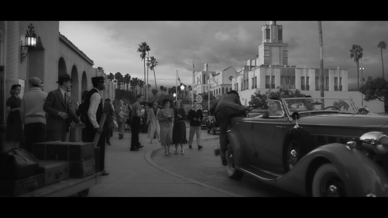 Mank.ITA.ENG.2020.1080p.WEB.H264-MeM.mkv_snapshot_00.19.10_[2020.12.11_19.16.57]