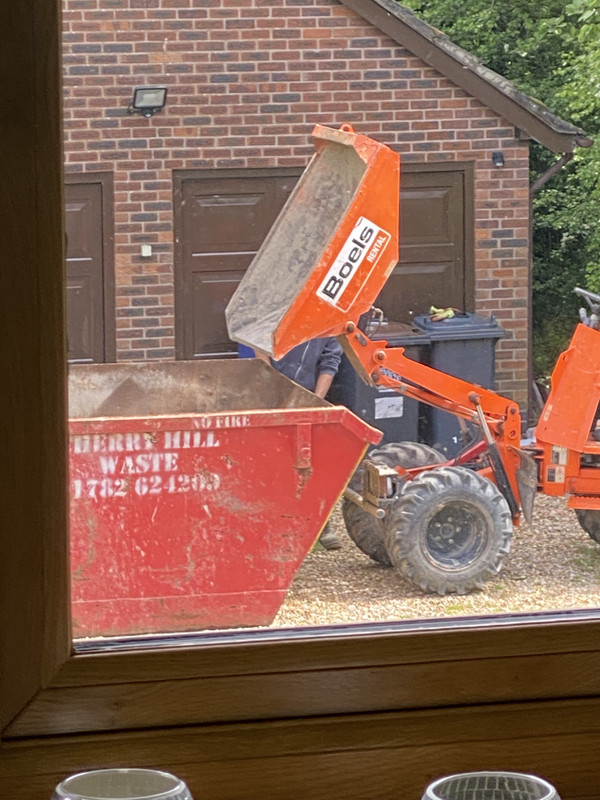 885BF171-E1D4-45E5-A563-1FE83EC515C1