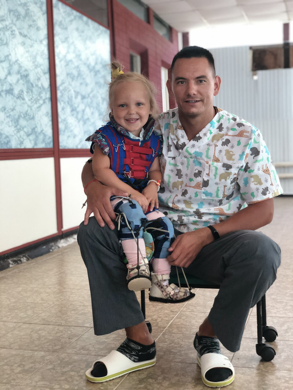 15BA5F3C-B81E-4E16-A2FC-A8C1CF475296