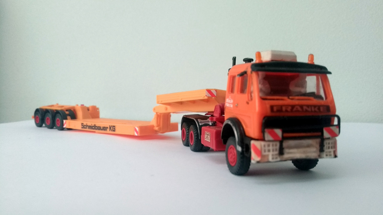 Mach (2707)