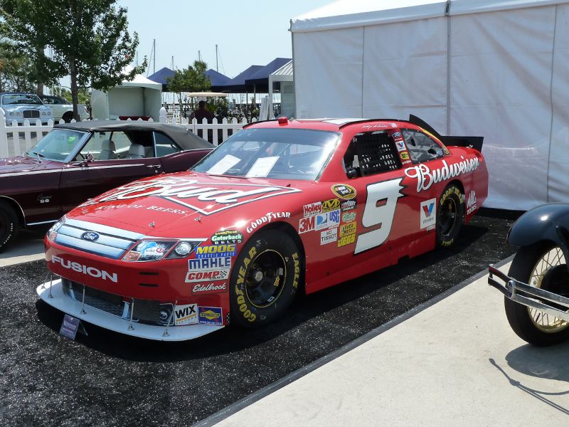 P1010705-014-Ford-2010-Fusion-NASCAR-Rac