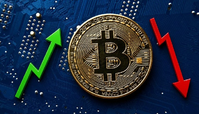 article imageБиткоин держится у $64 000: рынок ждёт сигнала от ETF и геополитики