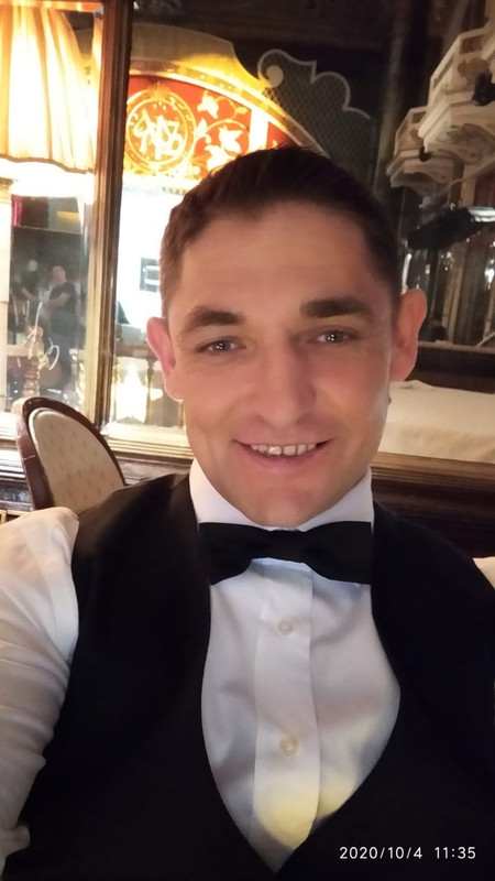 1D1C3C0A-BC08-48C0-9F5C-1EE7F8CCCF82