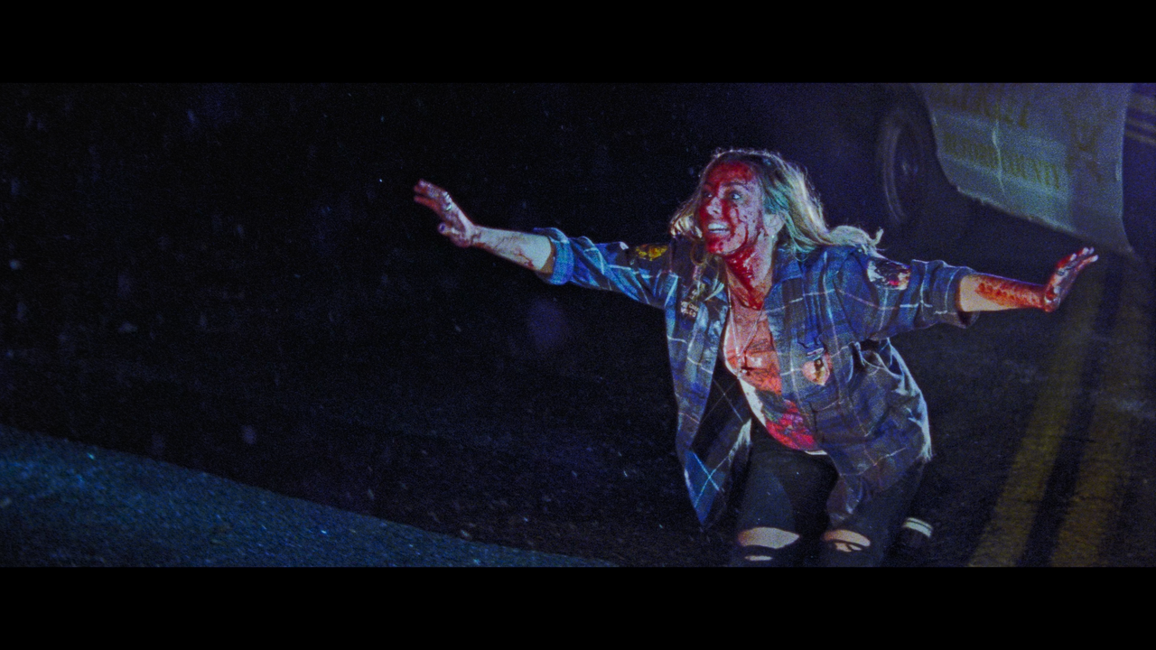 Christmas.Bloody.Christmas.2022.2160p.BDREMUX.HEVC.HDR-Нечипорук.mkv_snapshot_00.53.45.875