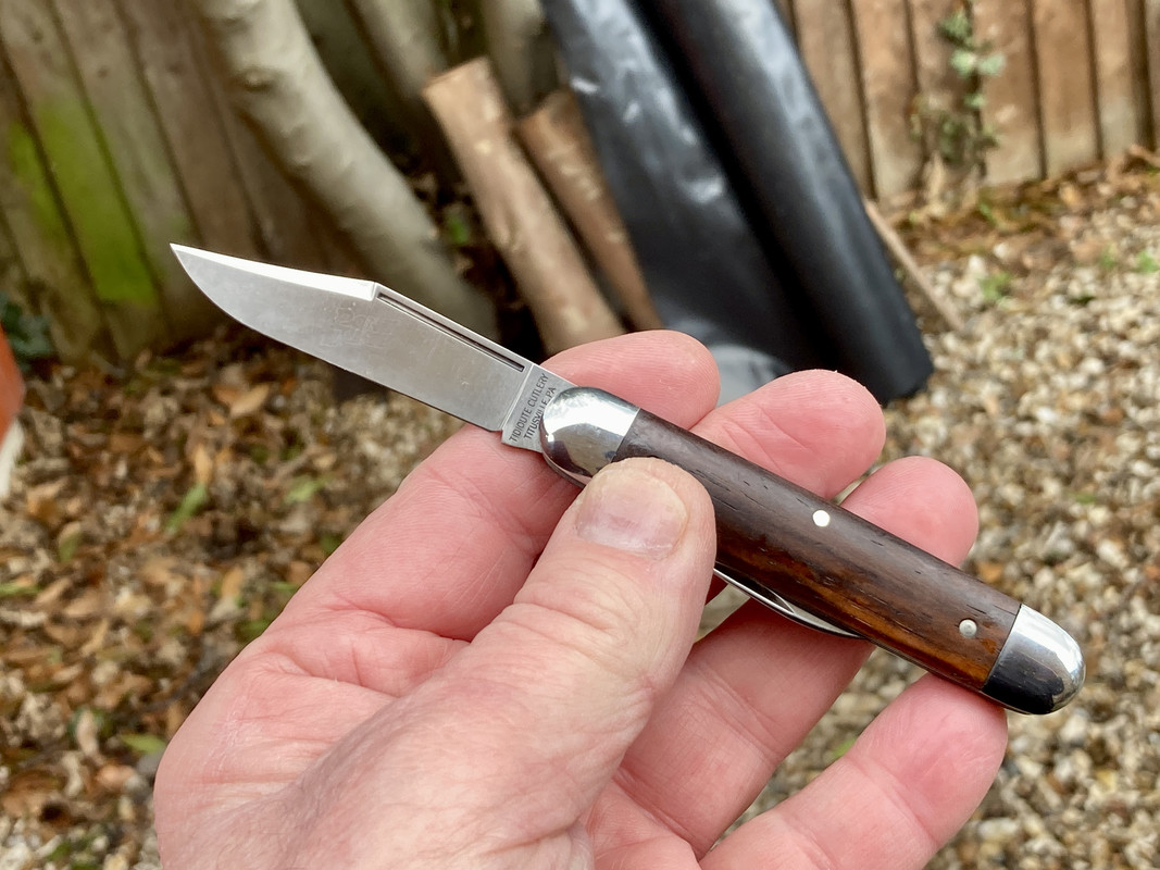 3D1F7FB4-EAC4-4F56-9E10-B1B89DEC1051