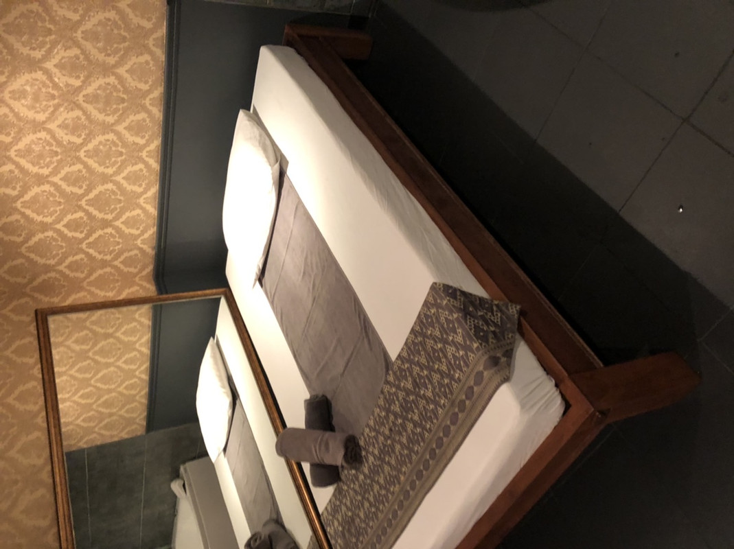 729F2490-F399-47B7-8C8C-723E523A027F