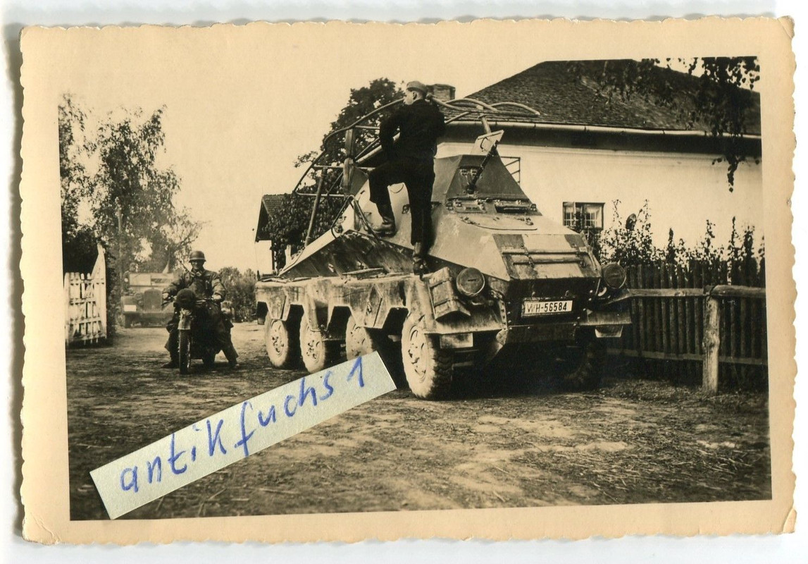 Deutscher 8-Rad Funk-Schützen-Panzer WH-56584 in Polen im 2.WK