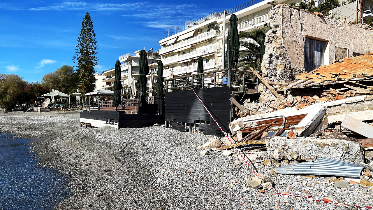 ΛΙΜΑΝΙ 66image00024