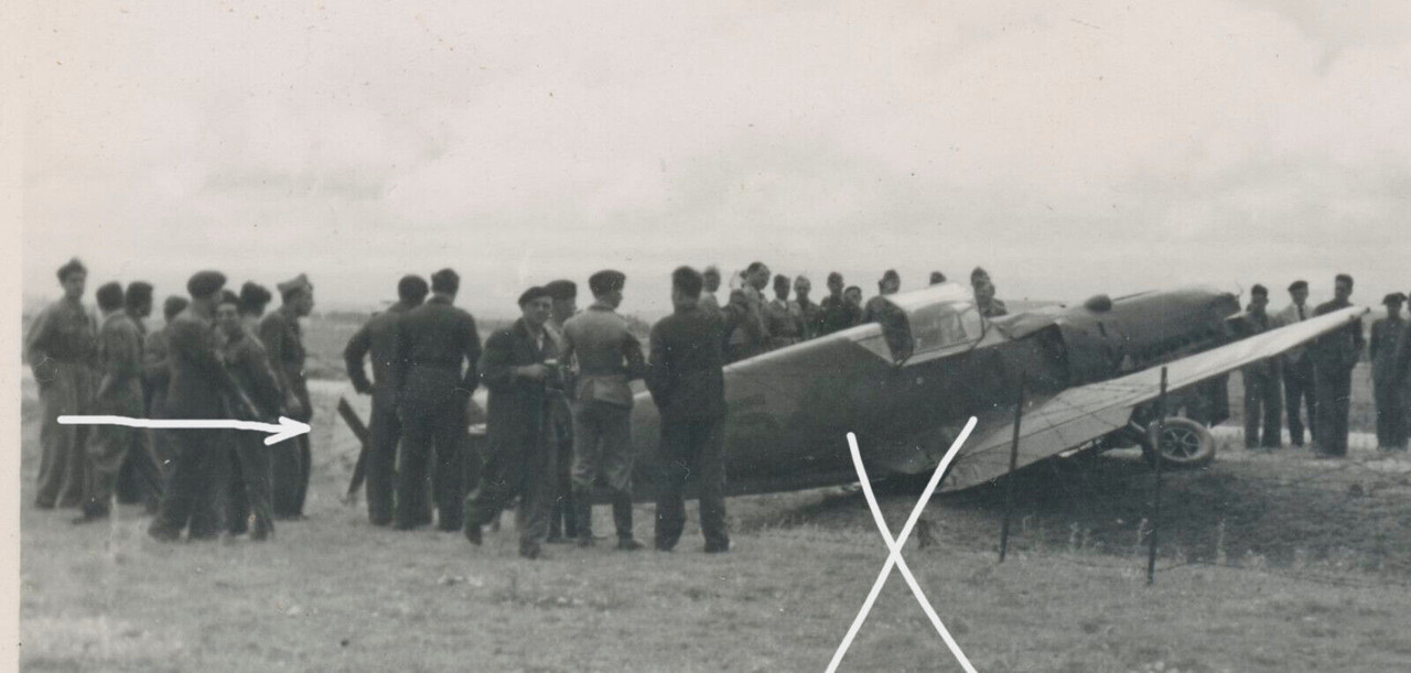 Foto Legion Condor S-88, aus Nachlass , Flugzeug Bf 109, Schrott,Kennung (994a) (1)