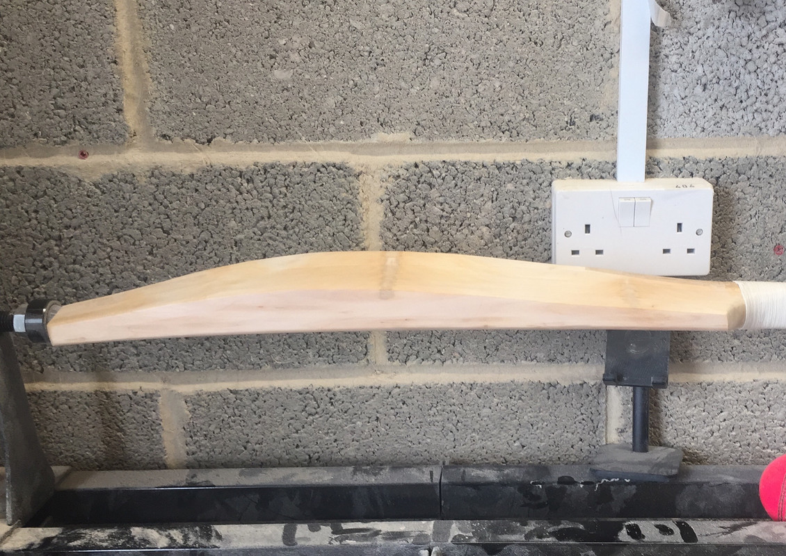 933E5D30-06AF-4473-AA70-A5F43EA78F97