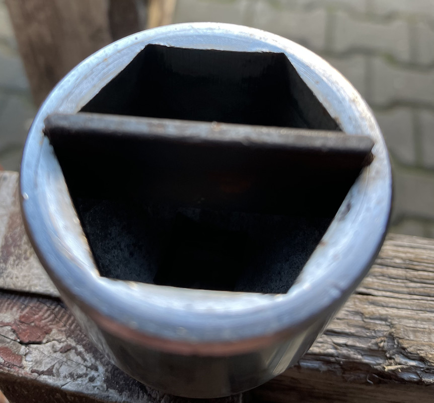 DB1DAE32-CB68-48C4-9B37-253CCA4005E0