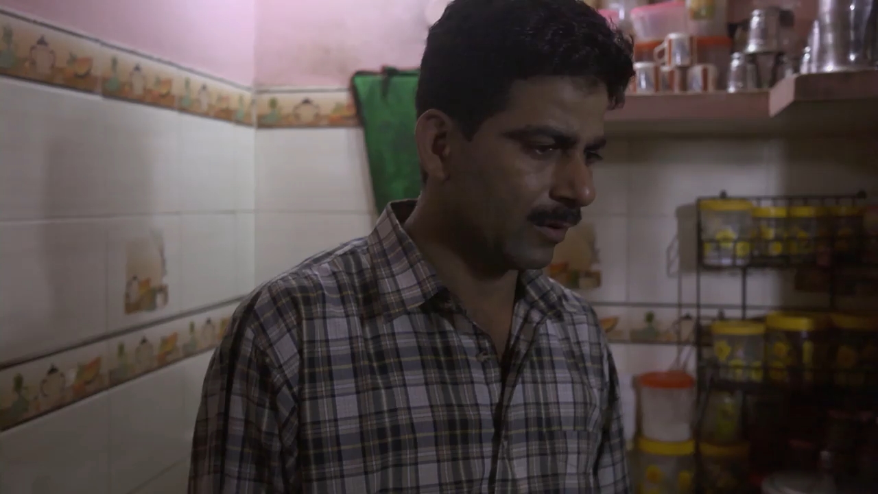 Siddharth 2013 WebRip [Hindi] 480p 720p ESub Screenshot