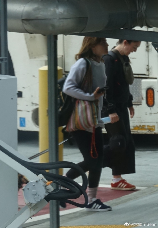 emmawatson-photogallery.blogspot.com (8)