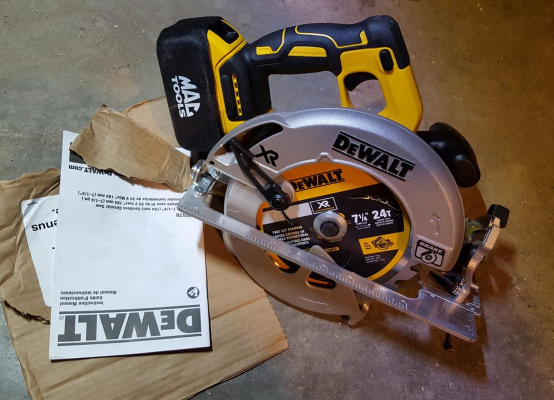 Dewalt-DCS570