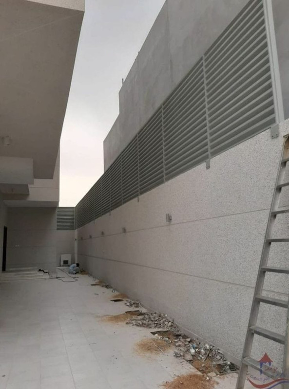 ساتر للمسابح