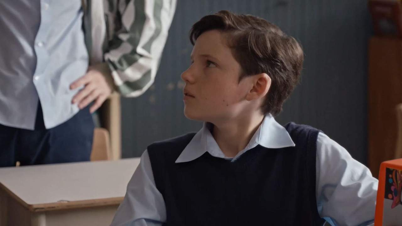 Son.of.a.Critch.S02E04.1080p.WEBRip_00_04_38_00_18