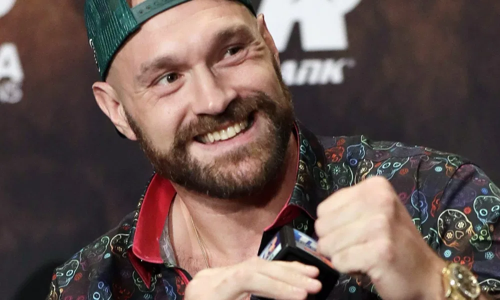 Тайсън Фюри мотивира англичаните, които отново са в локдаун