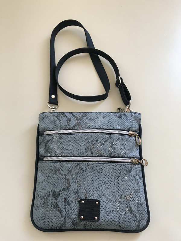 7116F5CC-5E91-423E-9017-867A39E0AAC2