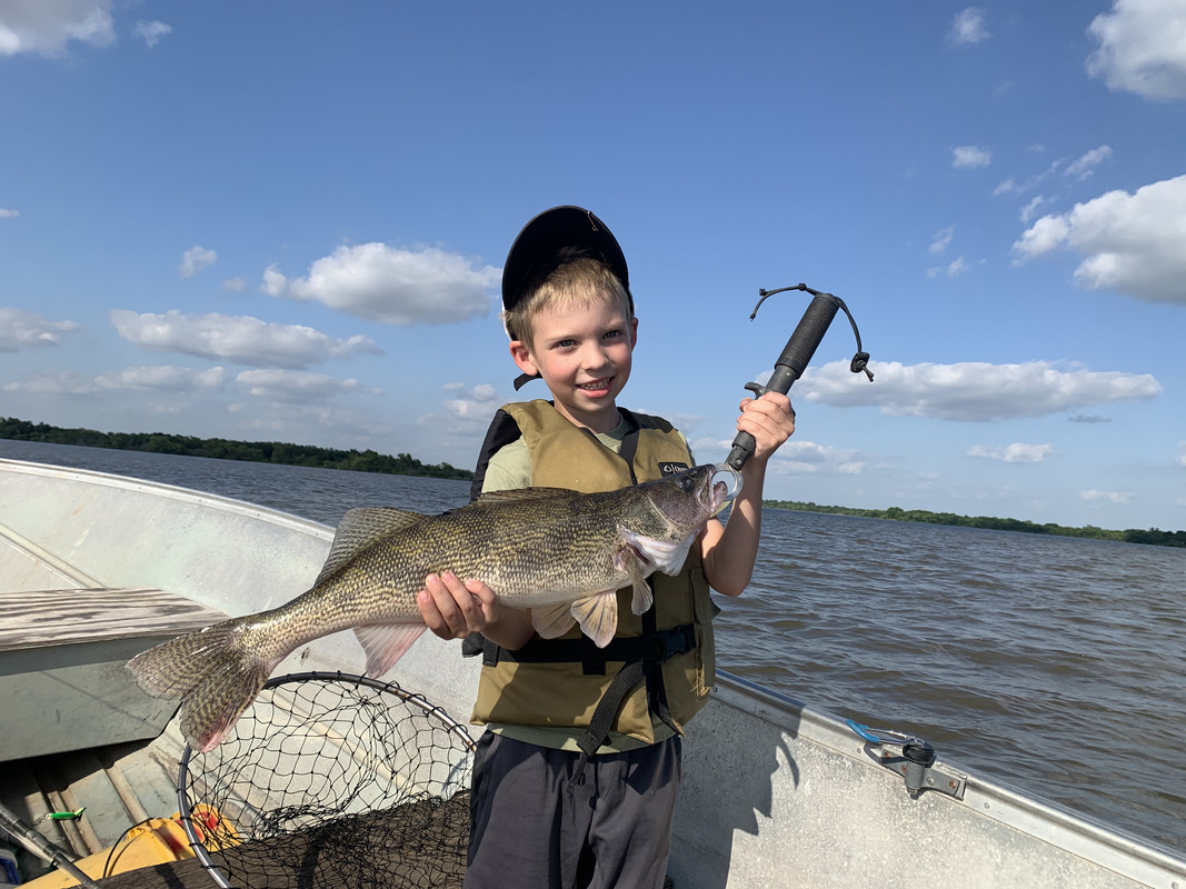 16079CD5-0132-482C-99B5-C5FB3496F616