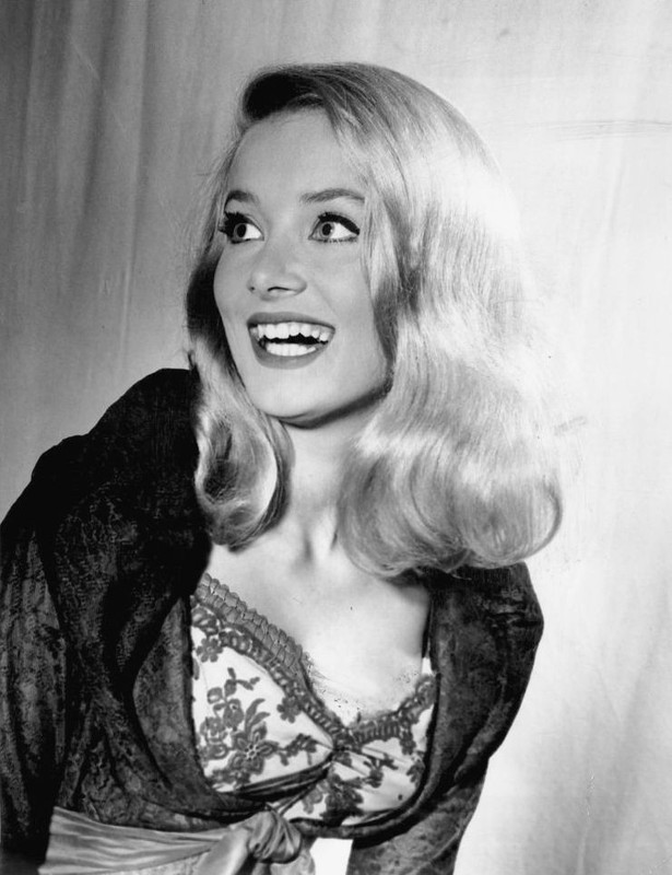 barbara_bouchet_ma47