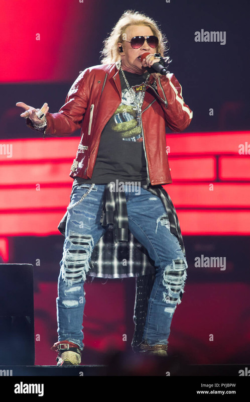 guns-n-roses-perform-in-the-not-in-this-