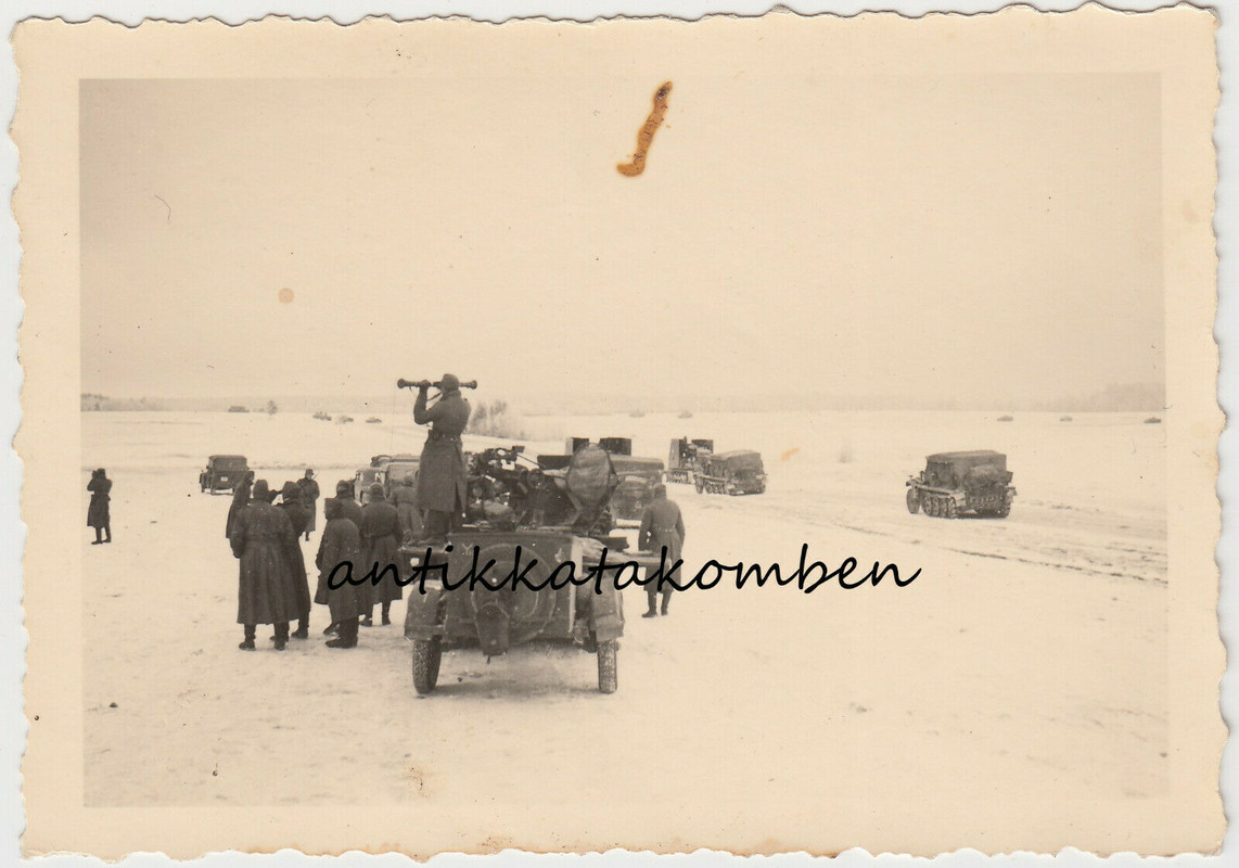 Vormarsch Halbkette Kübel im Schnee