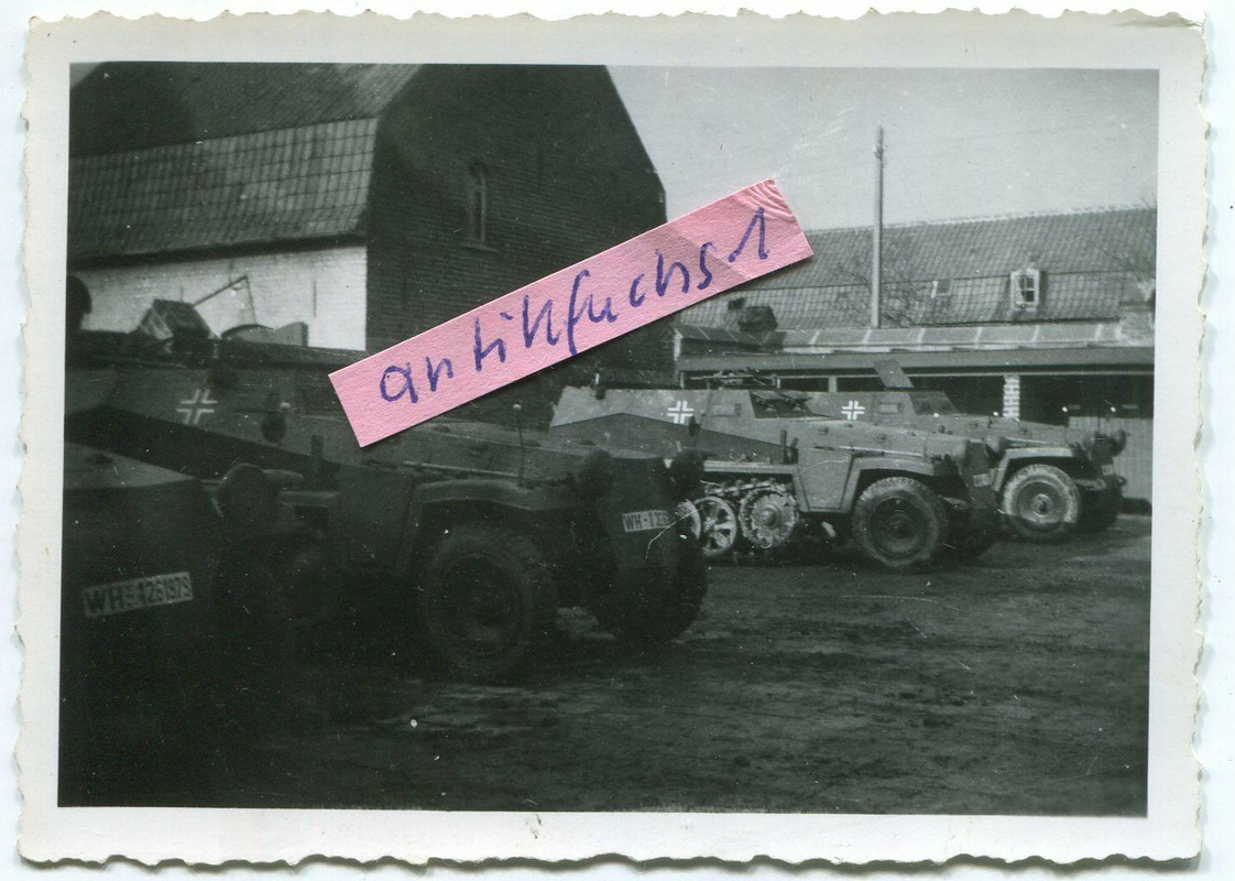 Schützen-Panzer_SPW´s der 26.Panzer-Division in Mons in Belgien 1942b